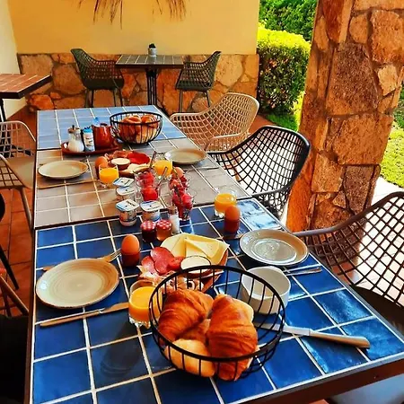 Costera Bed & Breakfast